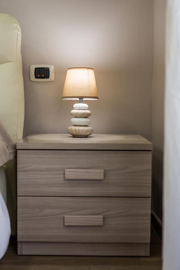 Parthenope Suite Rooms Neapol Zewnętrze zdjęcie