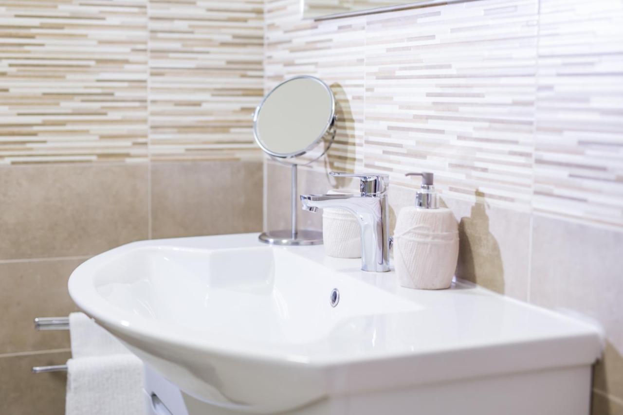 Parthenope Suite Rooms Neapol Zewnętrze zdjęcie